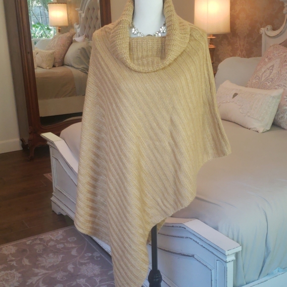 Sweaters - SOFT GOLD CABLEKNIT PONCHO